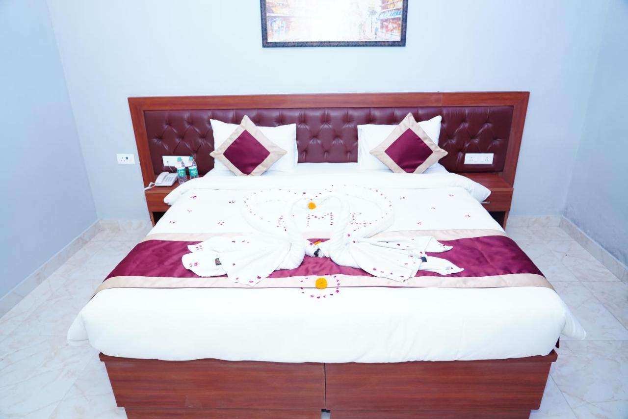 Expomart Inn Greater Noida Esterno foto