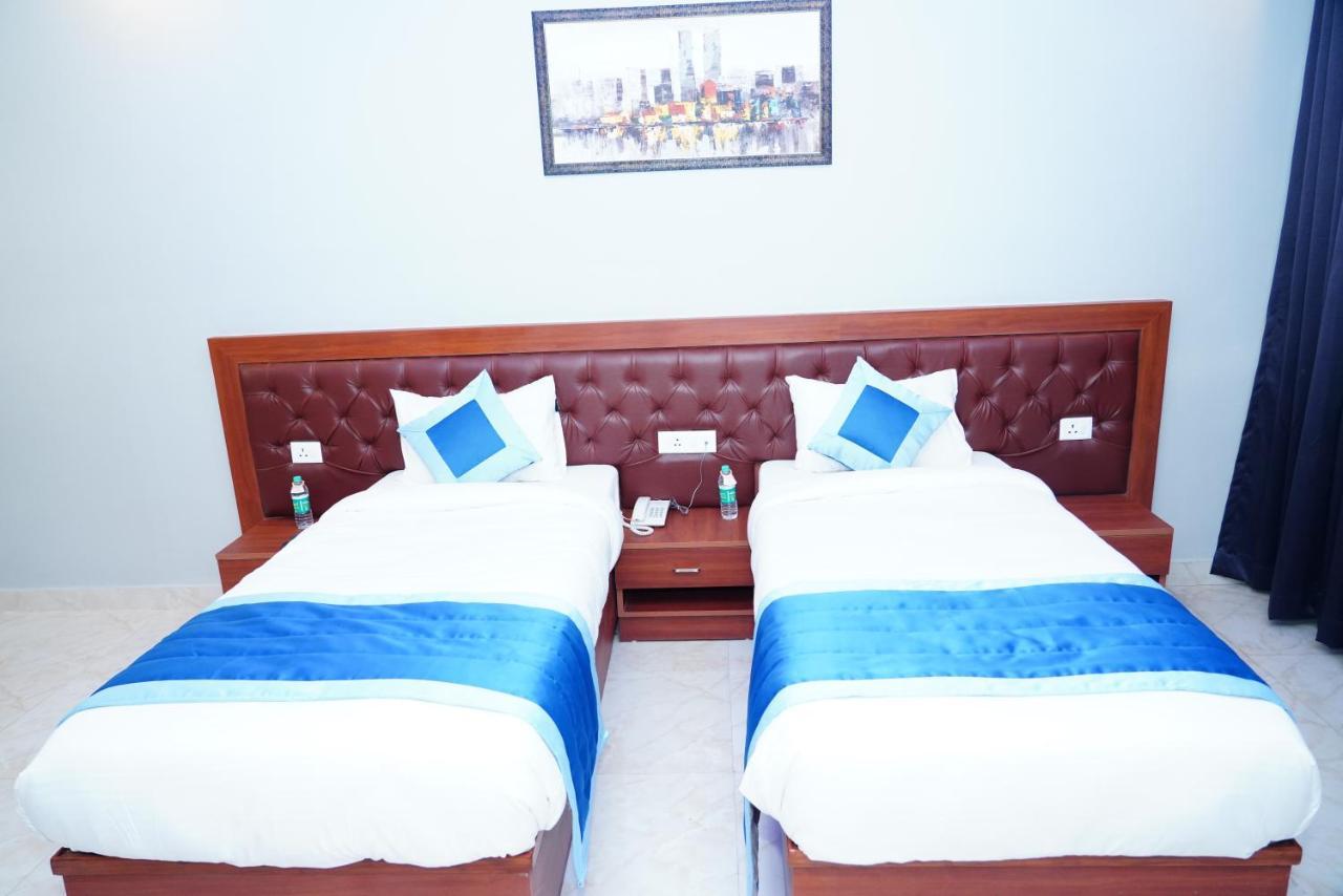 Expomart Inn Greater Noida Esterno foto