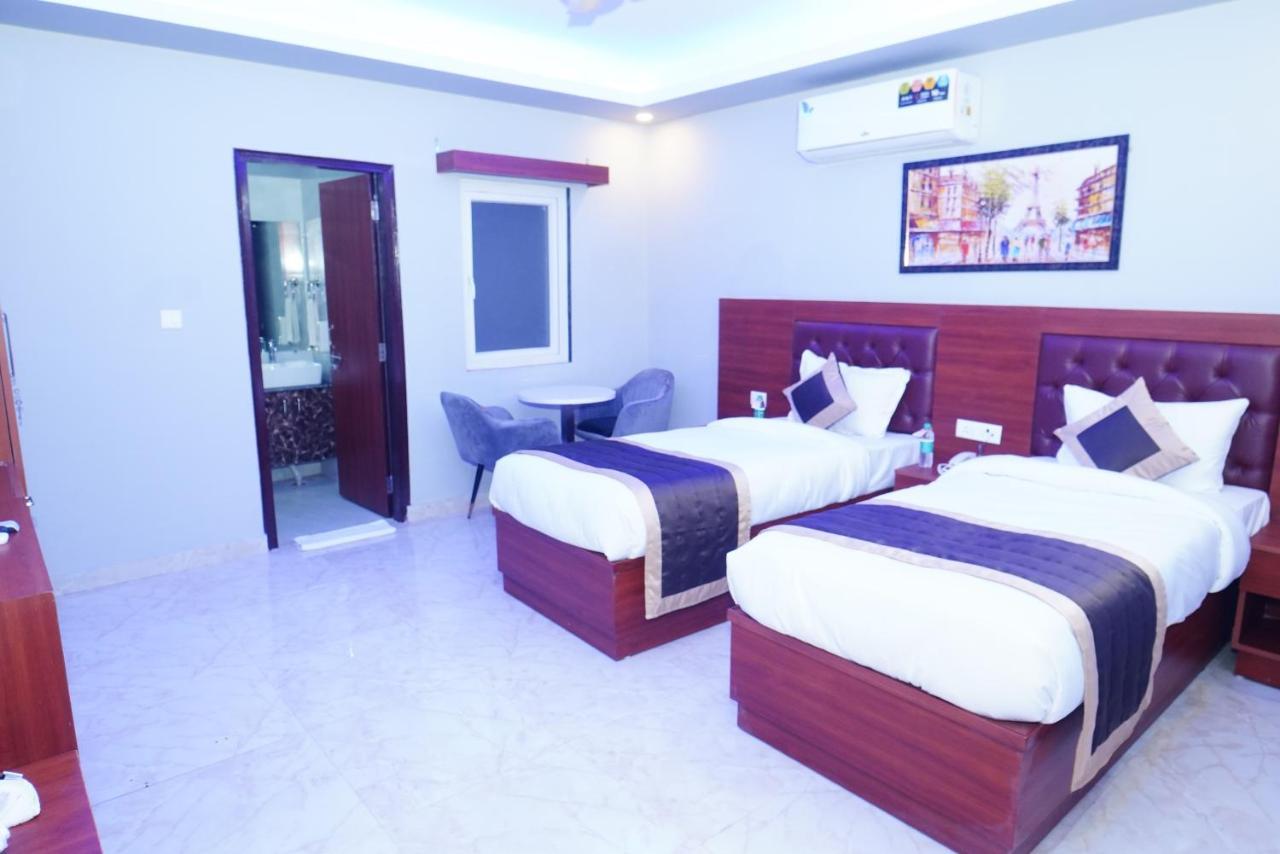 Expomart Inn Greater Noida Esterno foto