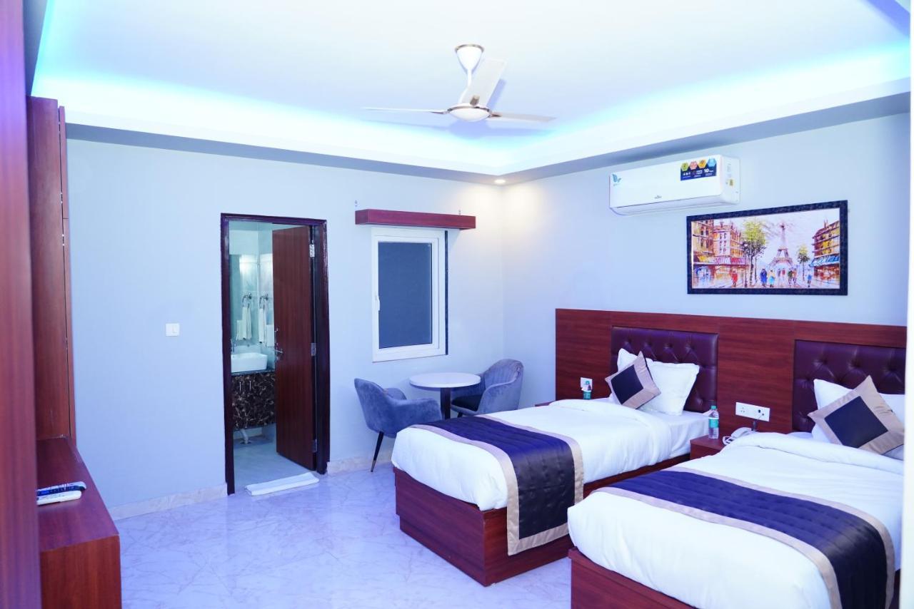 Expomart Inn Greater Noida Esterno foto