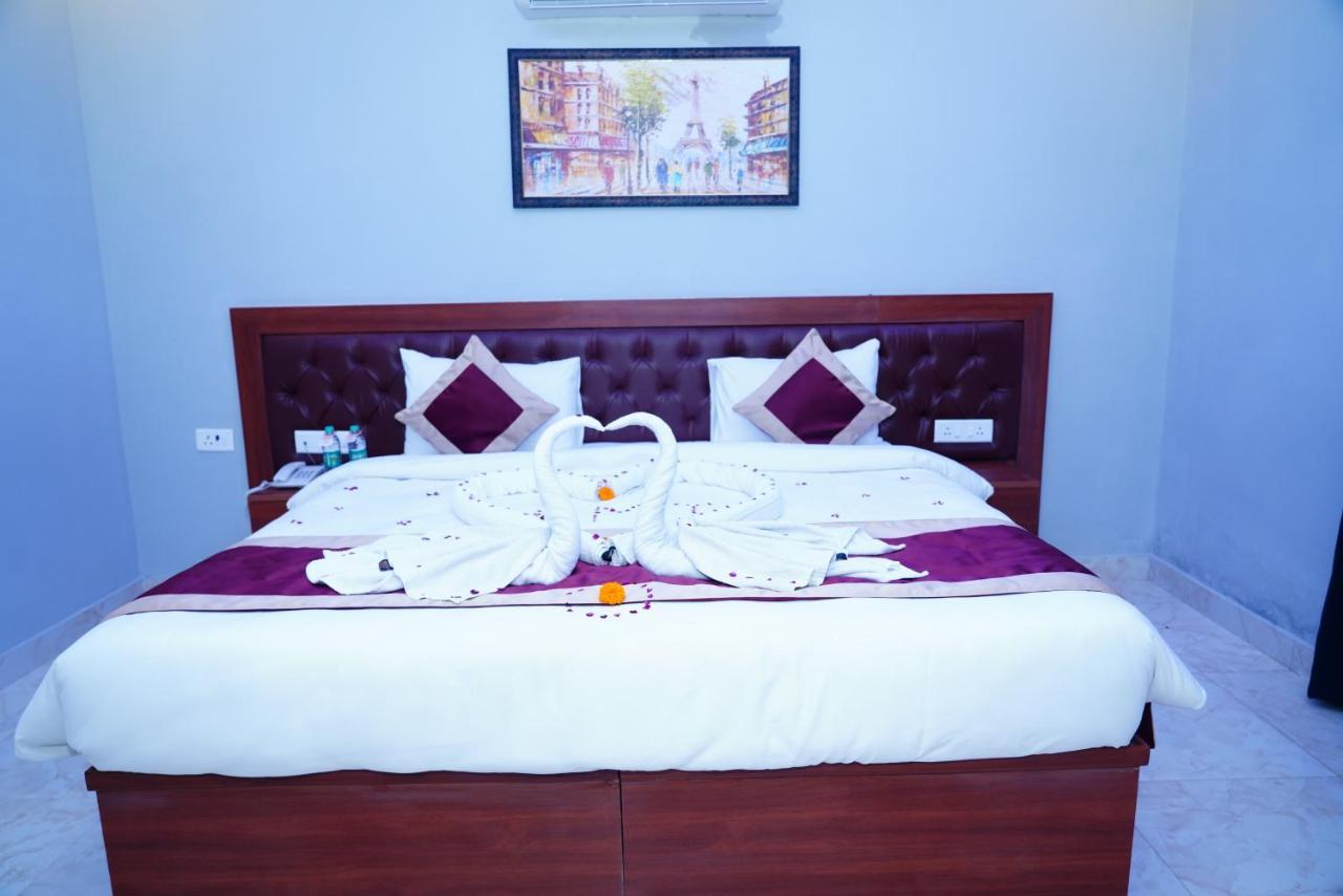 Expomart Inn Greater Noida Esterno foto
