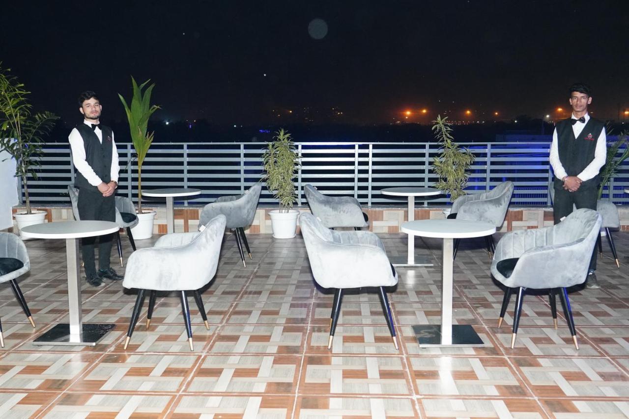 Expomart Inn Greater Noida Esterno foto