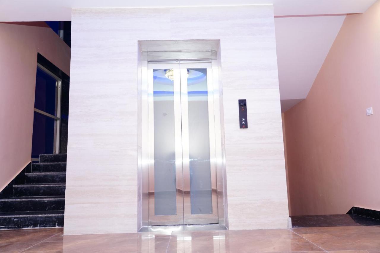 Expomart Inn Greater Noida Esterno foto