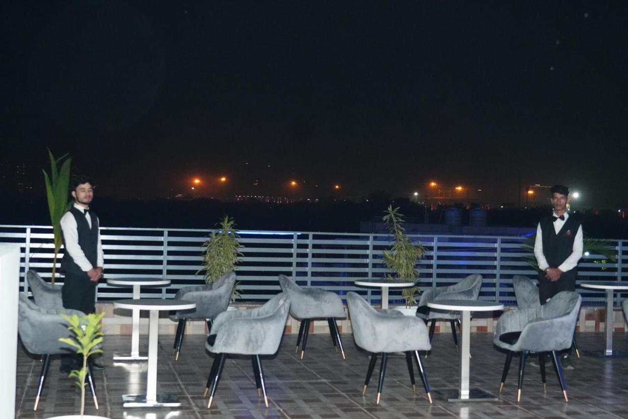 Expomart Inn Greater Noida Esterno foto