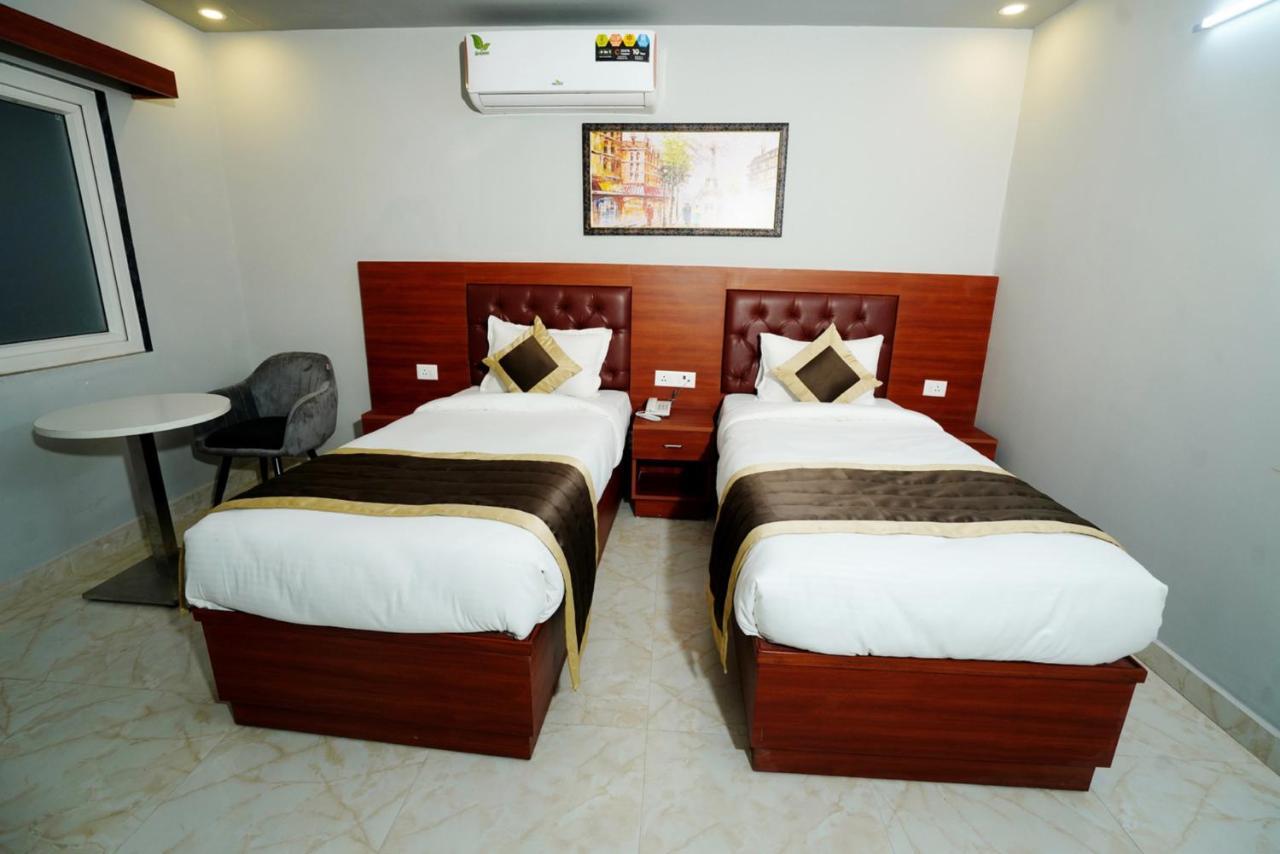 Expomart Inn Greater Noida Esterno foto
