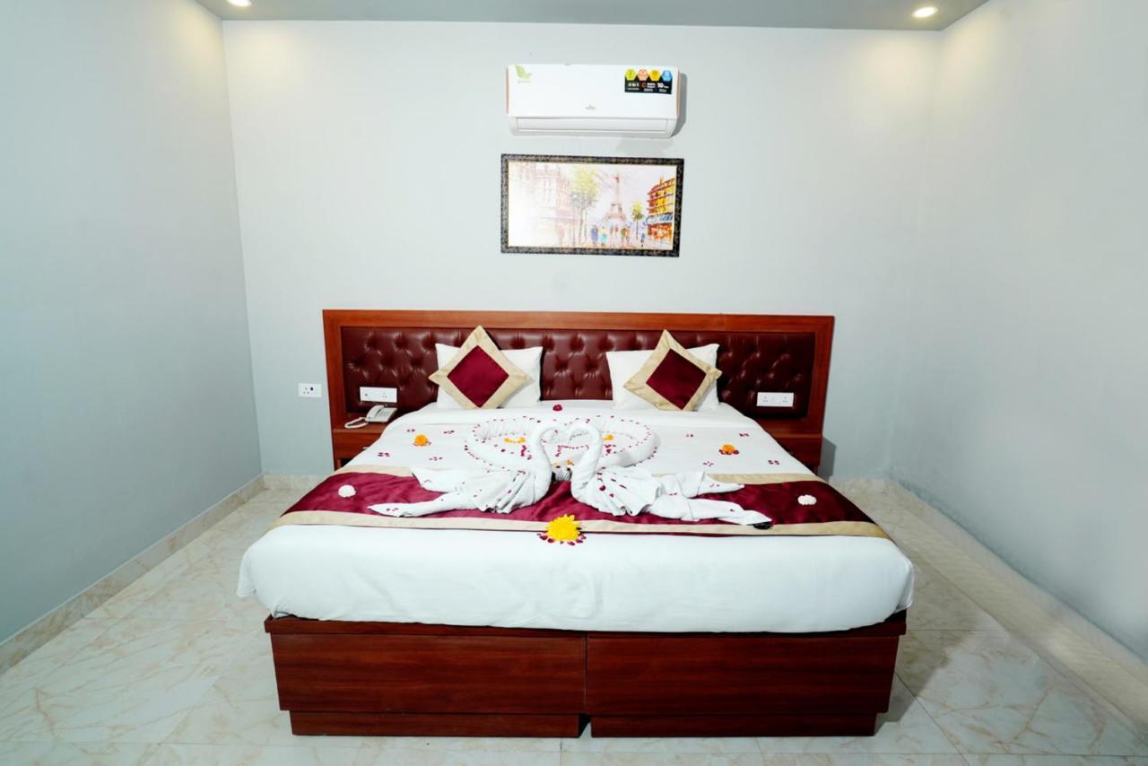 Expomart Inn Greater Noida Esterno foto