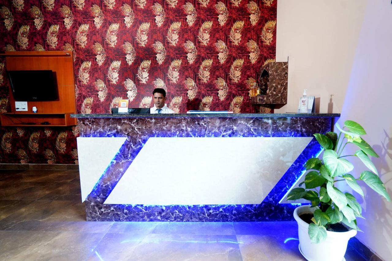 Expomart Inn Greater Noida Esterno foto